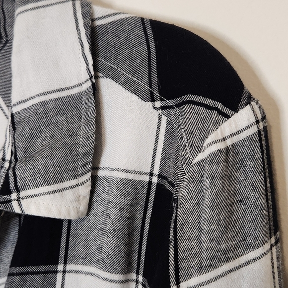 BP flannel plaid button down black white large - Picture 8 of 12